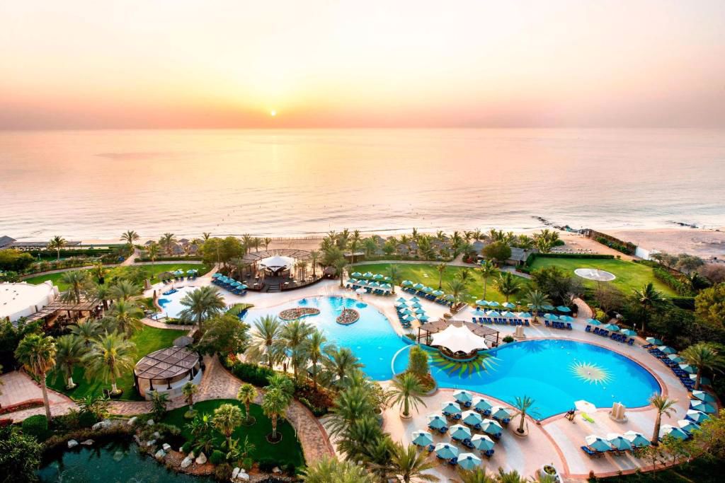 Отдых Отель Le Meridien Al Aqah Beach Resort 5* - Территория