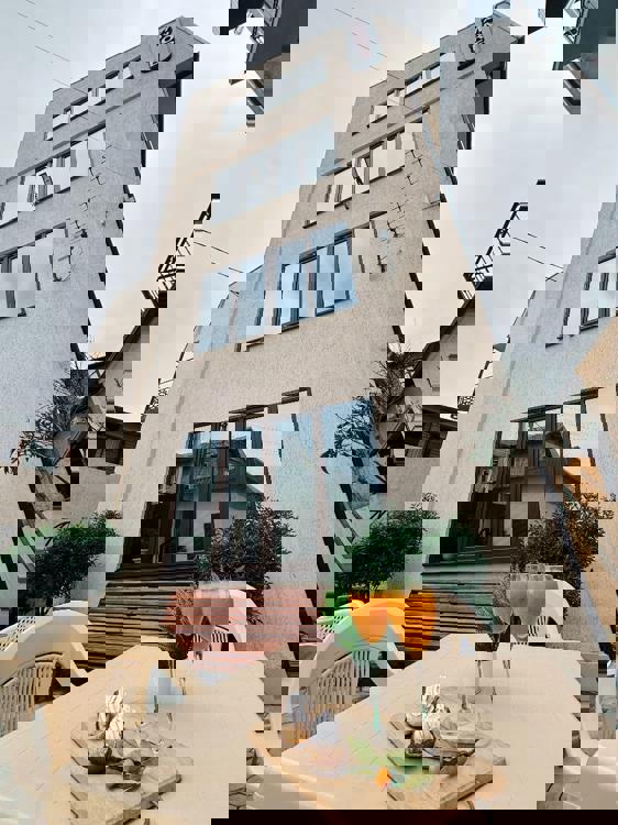 Отдых Отель A-more - Фасад гостевого дома