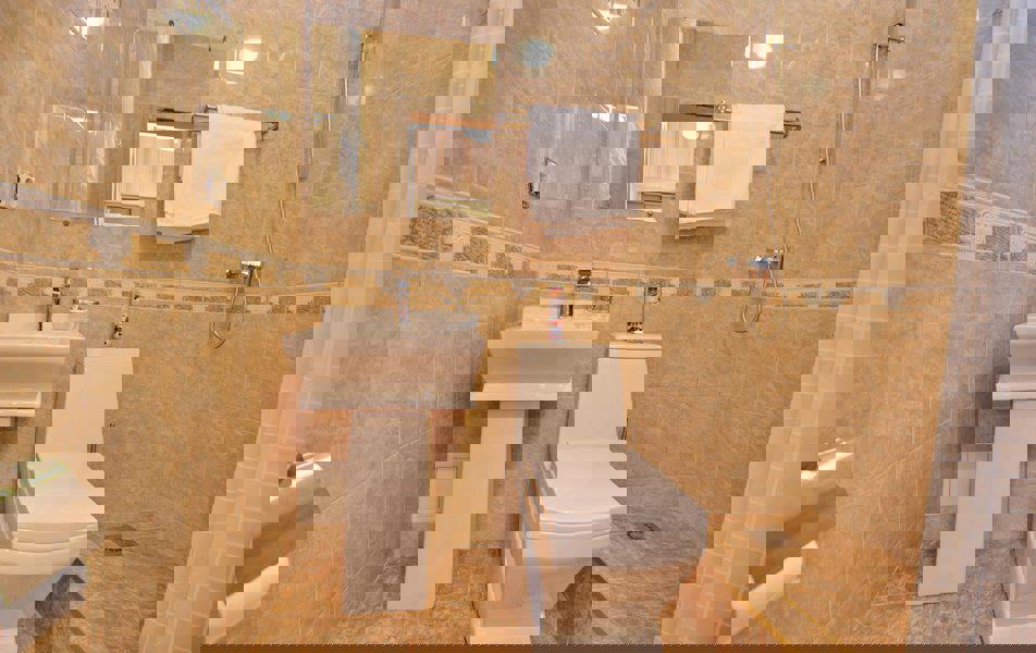 Отдых Гостевой дом Милана - Апартаменты 3-местный (с кухней), санузел