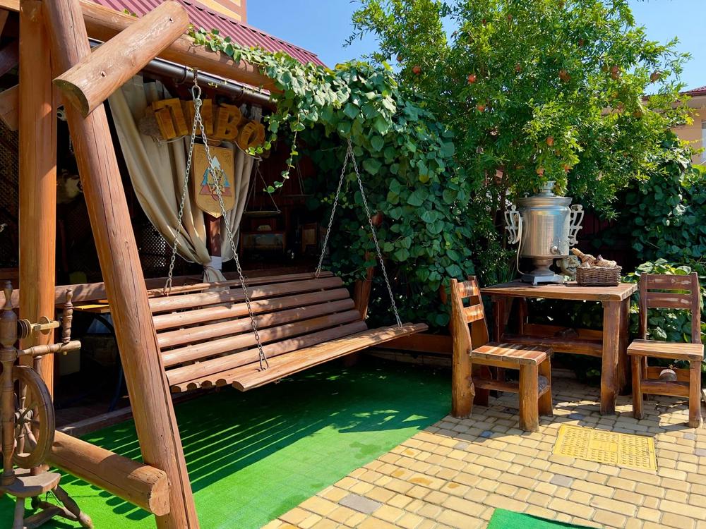 Отдых Гостевой дом Уют - Территория