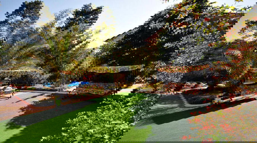 Отдых Отель Albatros - Территория