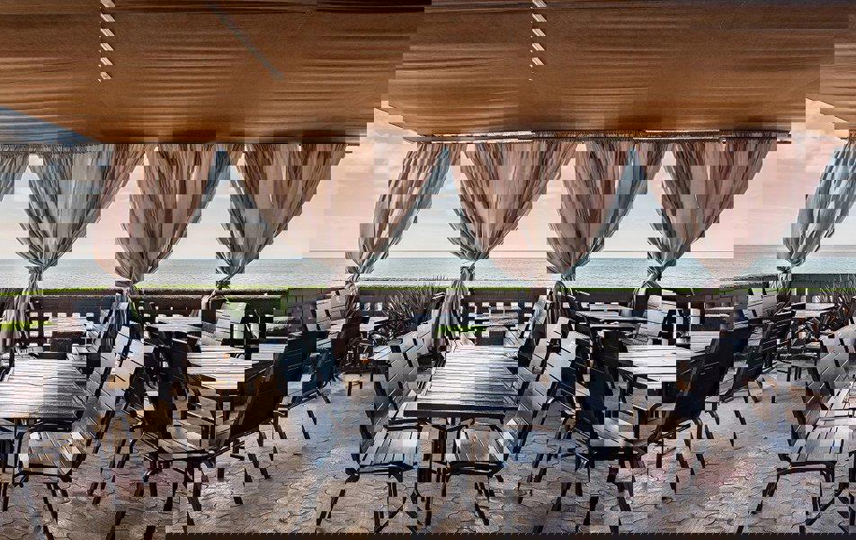 Отдых Отель Ателика Лесная бухта - Кафе на пляже