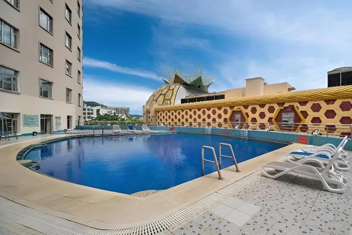 Отдых Отель Hyton Hotel Sanya 4* - Бассейн