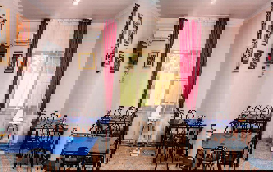 Отдых Гостевой дом Лагуна - Столовая