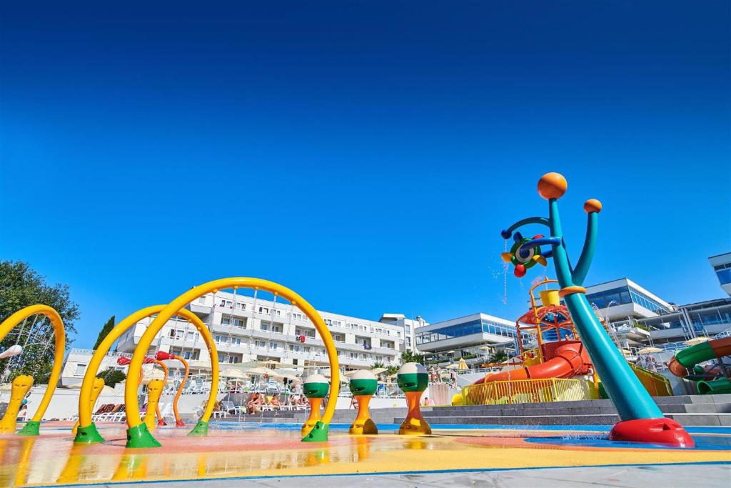 Отдых Отель Delfin Plava Laguna - Территория