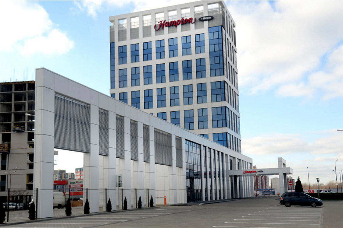 Отдых Отель Hampton by Hilton - Фасад отеля