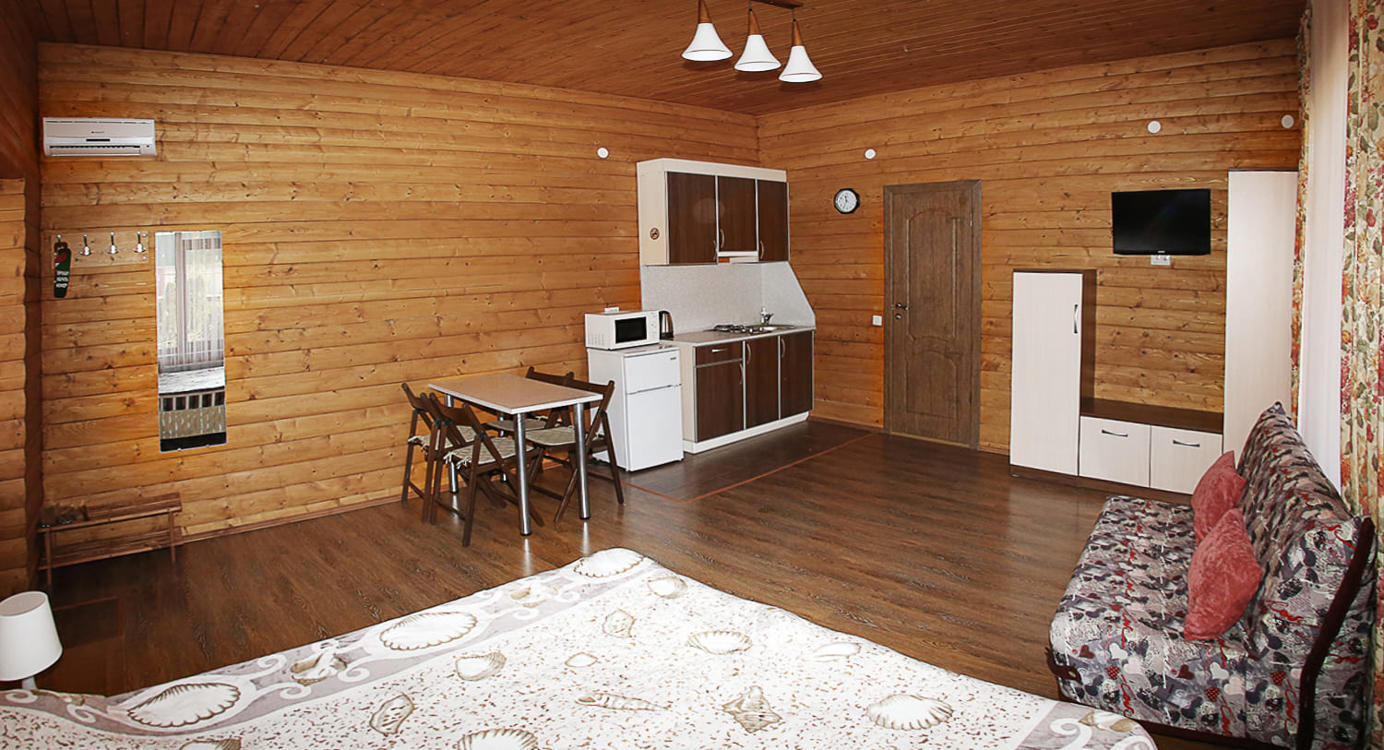 Отдых Гостевой дом Изумрудный - Номер-студия