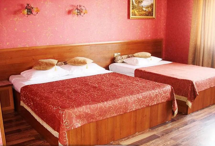 Отдых Отель Кадгарон 3* - 3-х местный номер