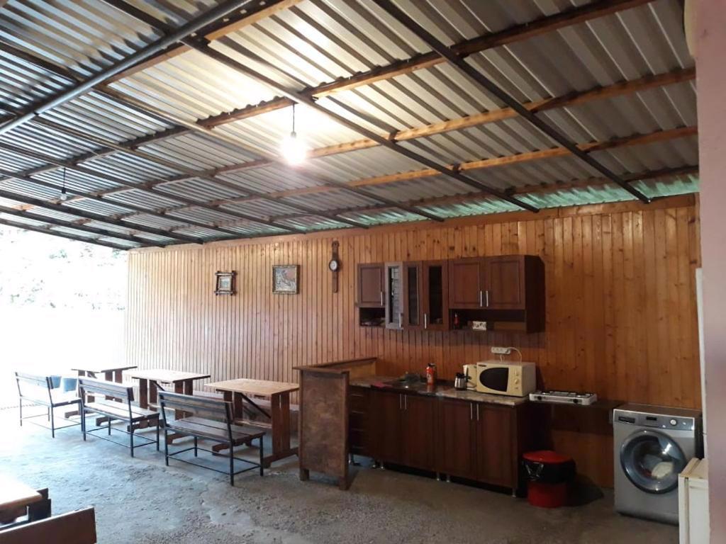 Отдых Гостевой дом У Ларисы - Общая кухня