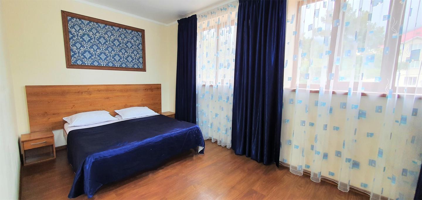 Отдых Гостевой дом Радон - 4-х местный номер