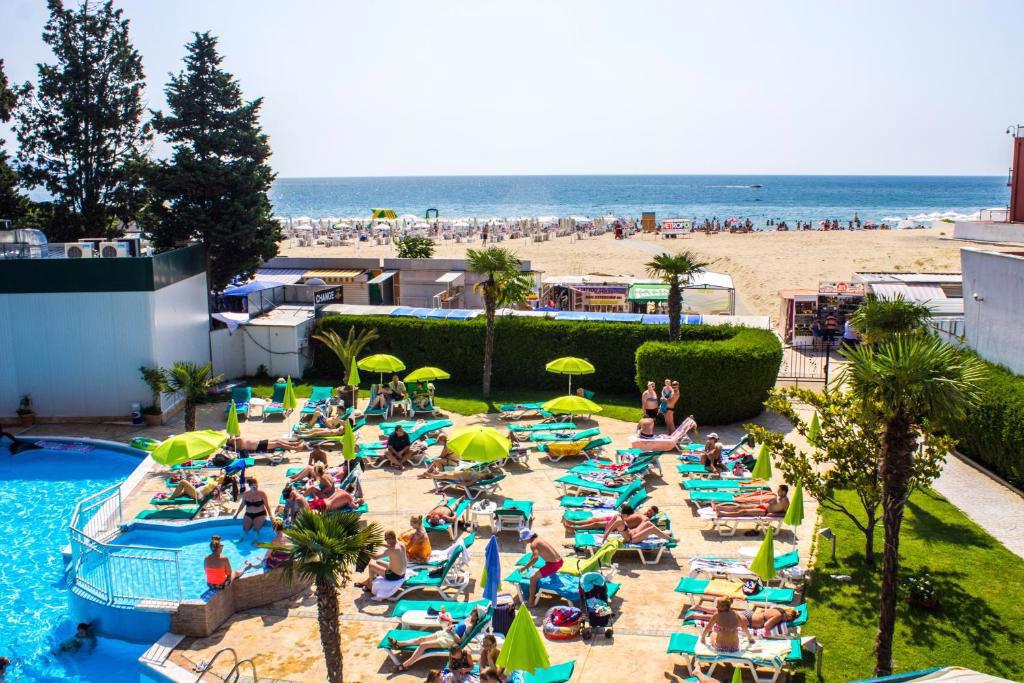 Отдых Отель Grand Hotel Sunny Beach 4* - Территория