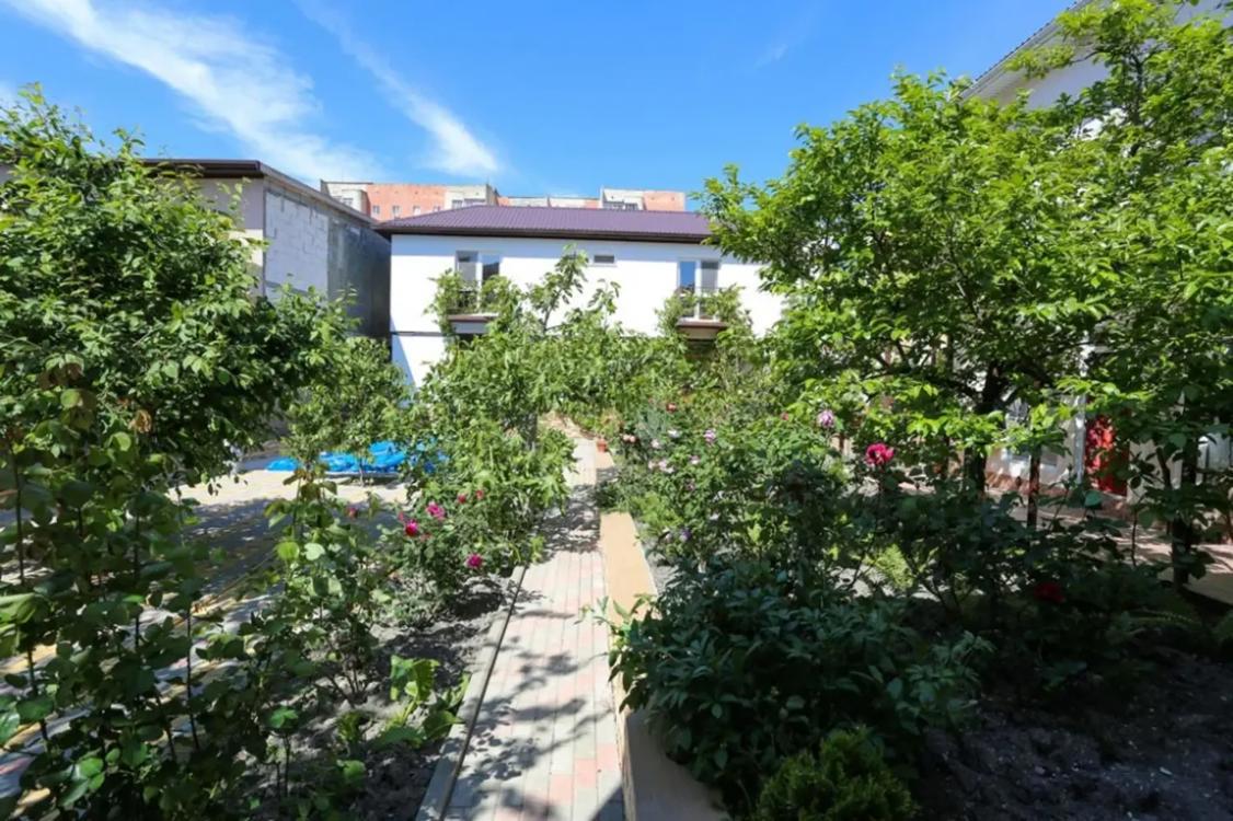 Отдых Гостевой дом На Островского - Внутренний двор