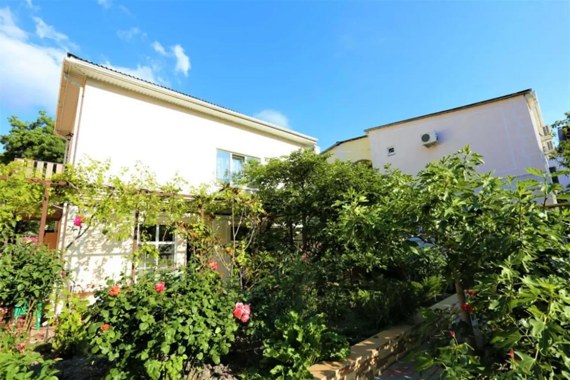 Отдых Гостевой дом На Островского - Внутренний двор