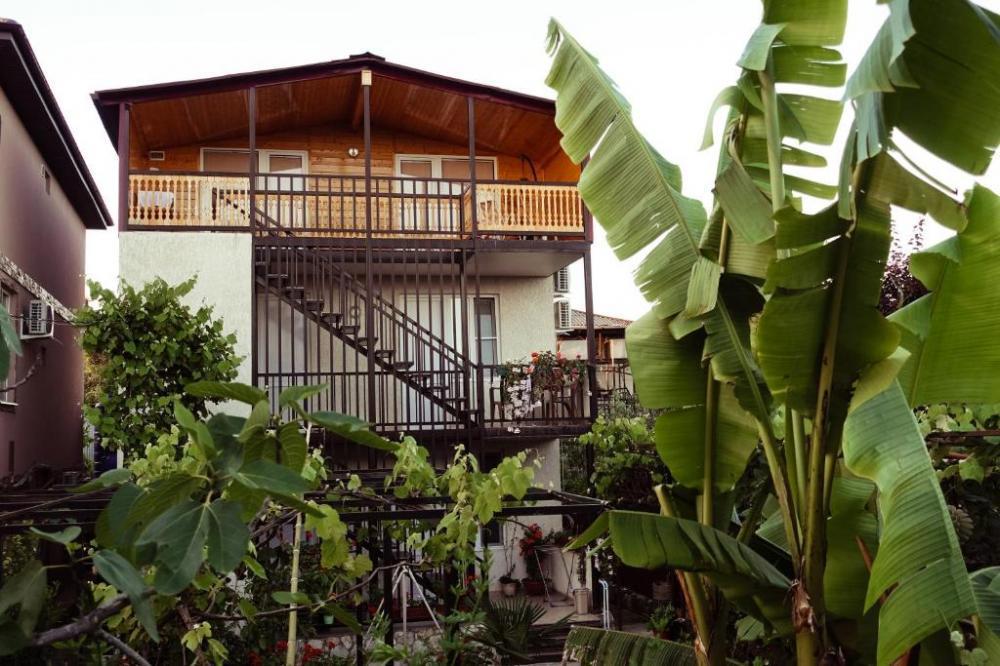 Отдых Гостевой дом Летний сад - Фасад гостевого дома