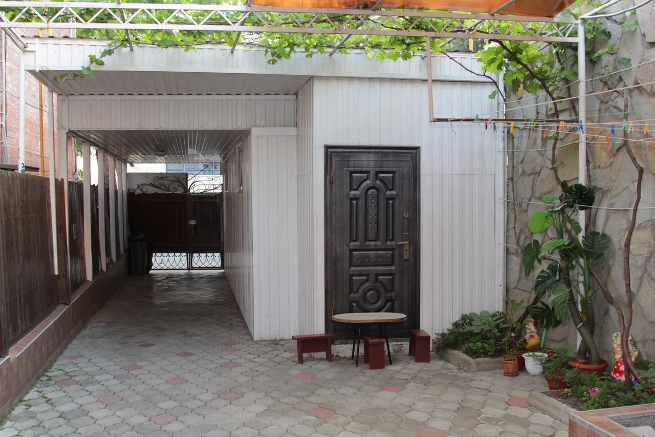 Отдых Гостевой дом Уют - Территория