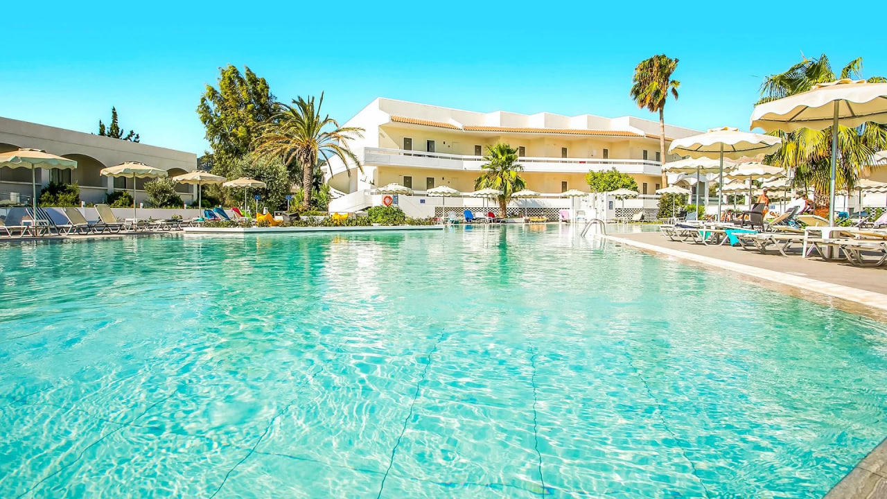 Отдых Отель Niriides - Бассейн