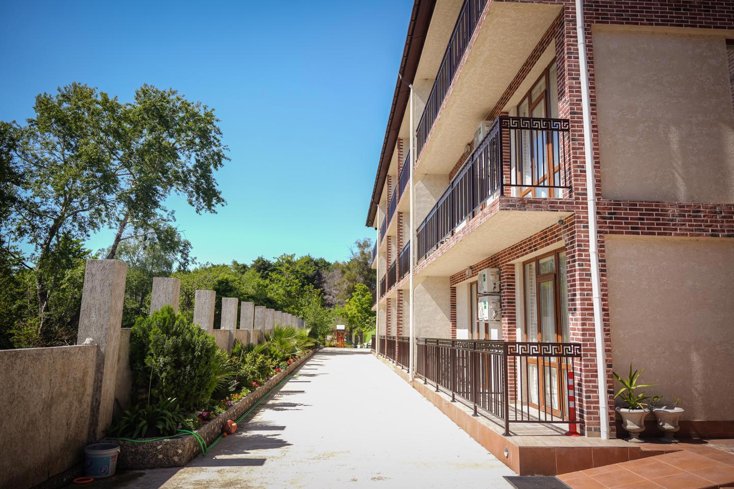 Отдых Гостевой дом Весна - Фасад отеля