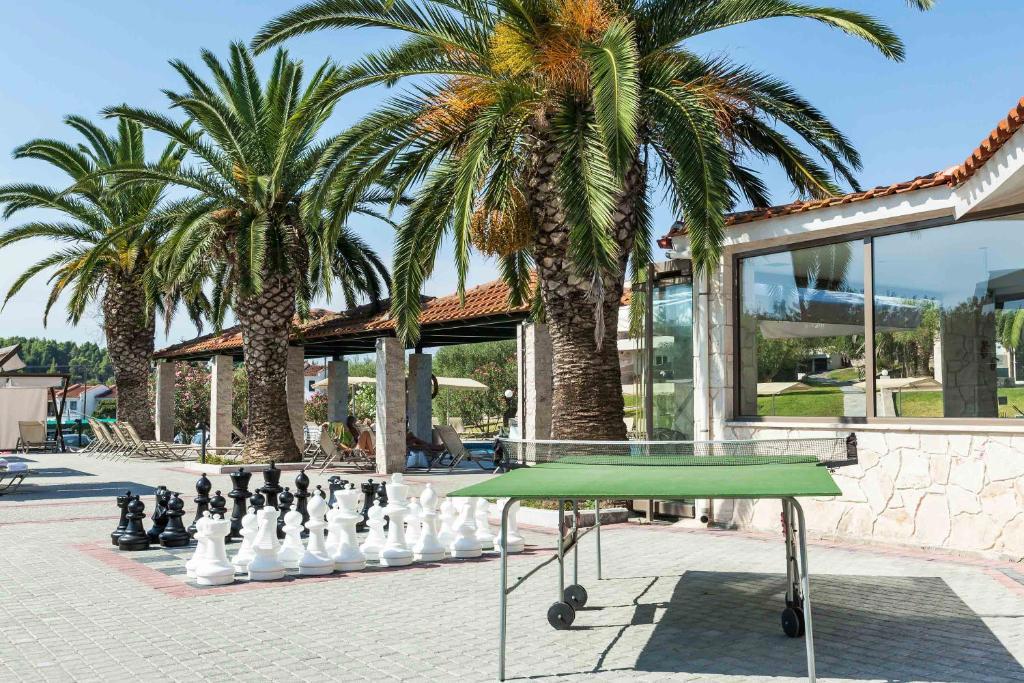 Отдых Отель Iris 3* - Территория