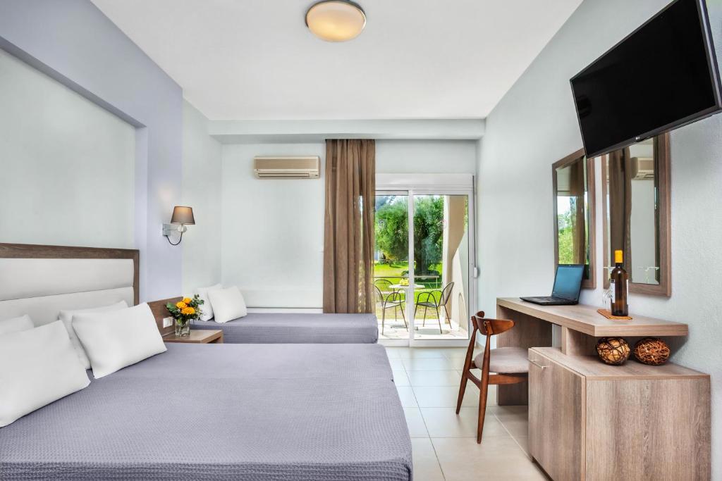 Отдых Отель Iris 3* - 3-х местный номер