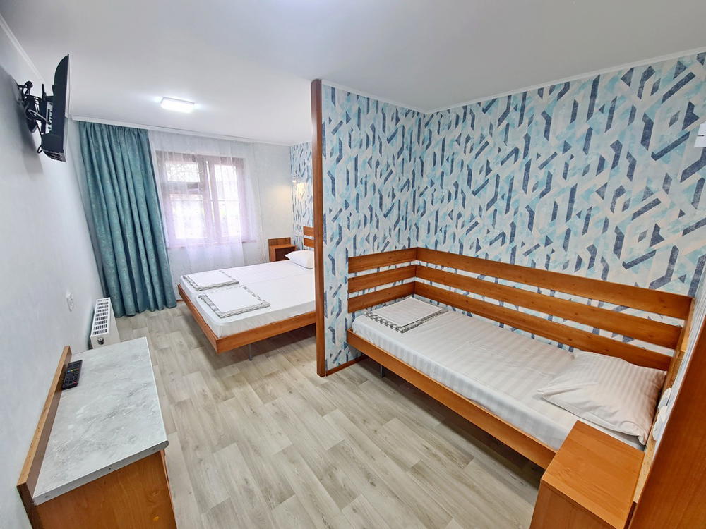 Отдых Гостевой дом На Калинина 259 - 3-х местный номер