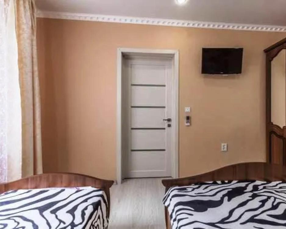 Отдых Гостевой дом Бриз-3 - Номер двухкомнатный с кухней