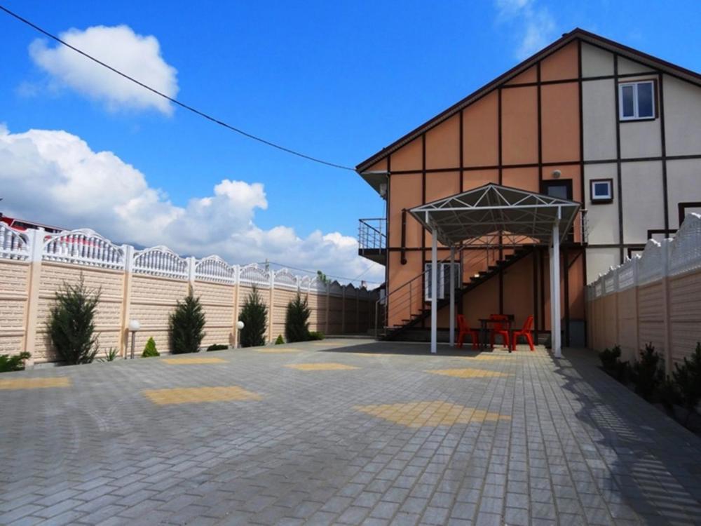 Отдых Гостевой дом Запад - Внутренний двор