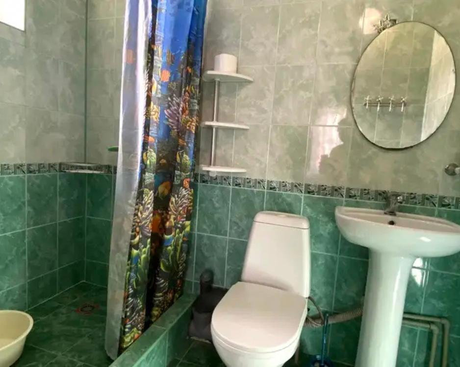 Отдых Гостевой дом Бриз-2 - 3-местный номер, санузел