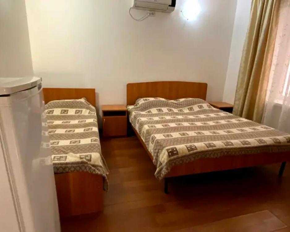 Отдых Гостевой дом Бриз-2 - 3-местный номер