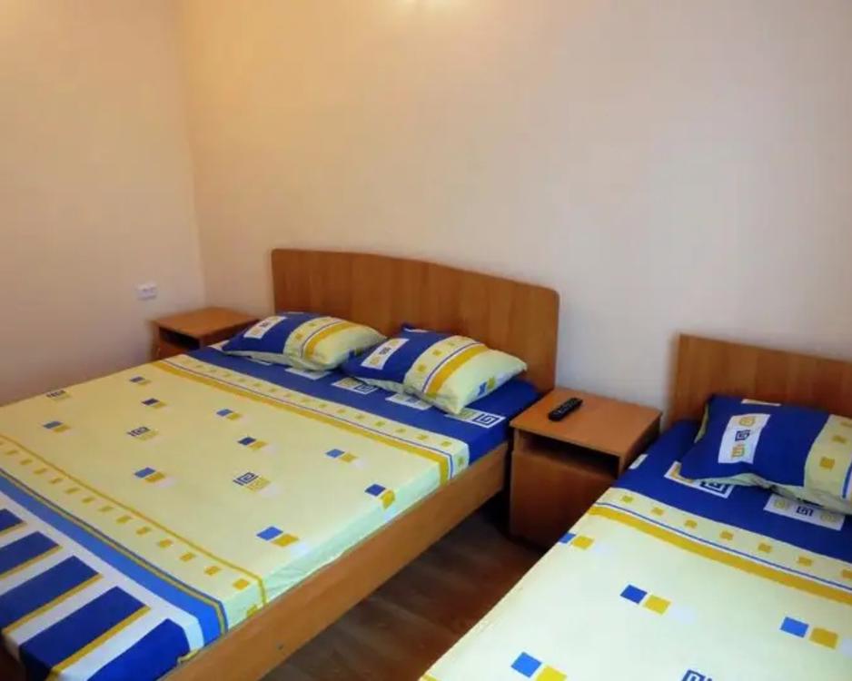 Отдых Гостевой дом Бриз-2 - 3-местный номер