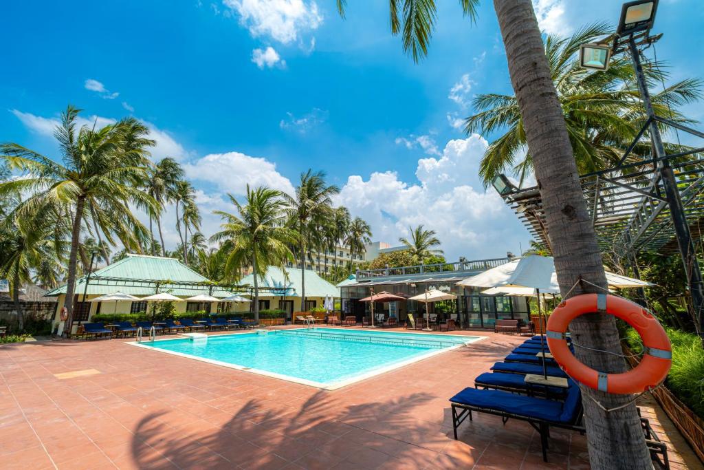 Отдых Отель Thai Hoa Muine Resort 3* - Бассейн