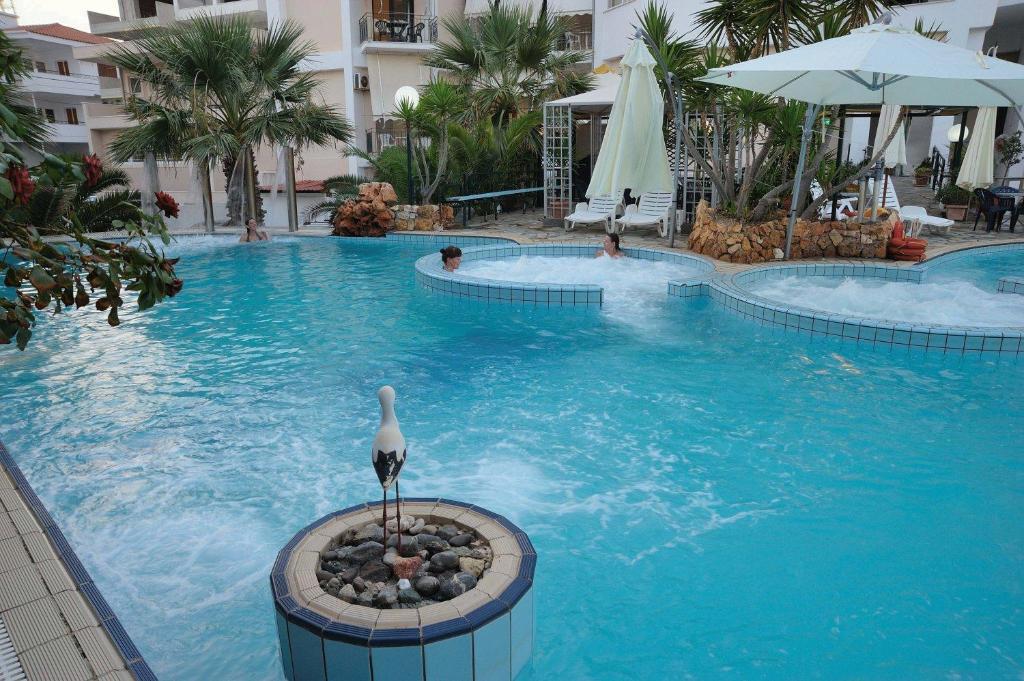 Отдых Отель Kentrikon & SPA 3* - Бассейн