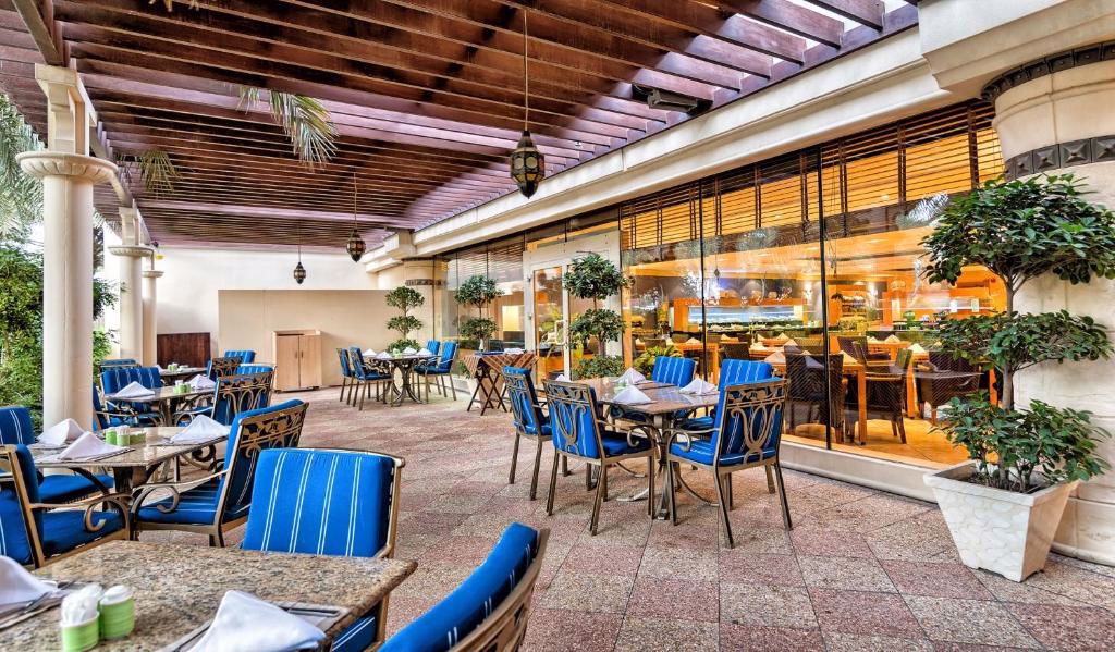 Отдых Отель Coral Beach Resort 4* - Ресторан