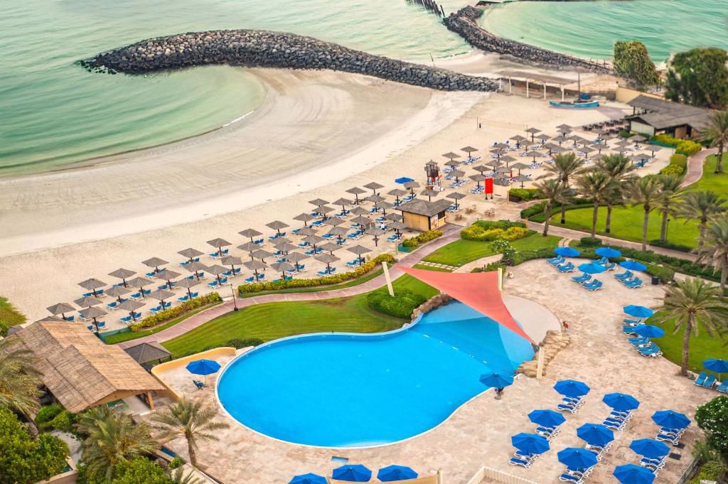 Отдых Отель Coral Beach Resort 4* - Бассейн