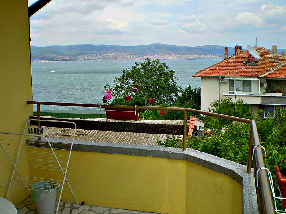 Отдых Гостевой дом Диян - Балкон