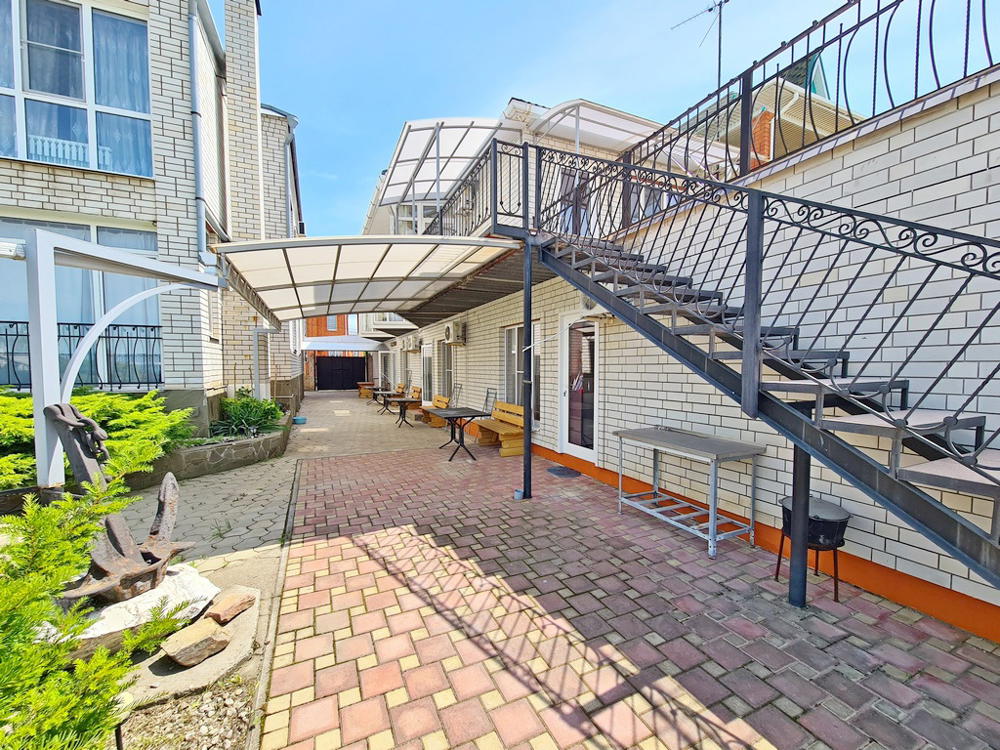 Отдых Гостевой дом Белые паруса (Николаевская) - Территория