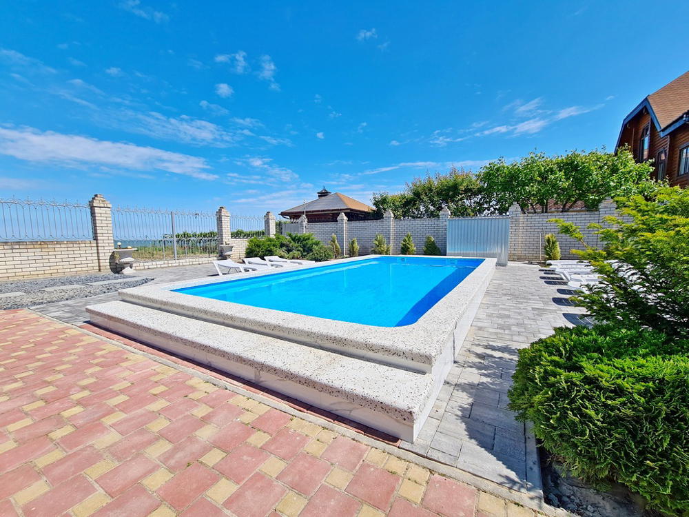 Отдых Гостевой дом Белые паруса (Николаевская) - Бассейн