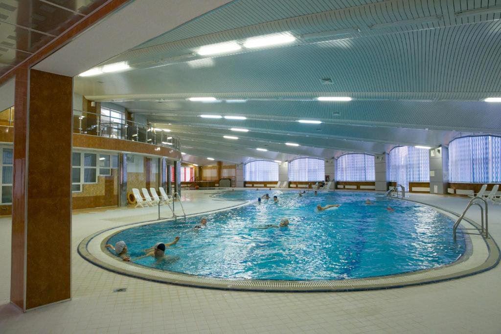 Отдых Санаторий Солнечный берег - бассейн