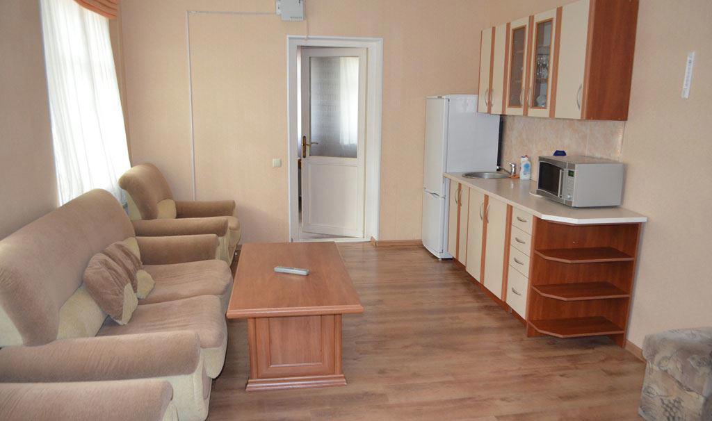 Отдых Санаторий Солнечный берег - общая гостинная. Аппартаменты 10.2 и 10.3