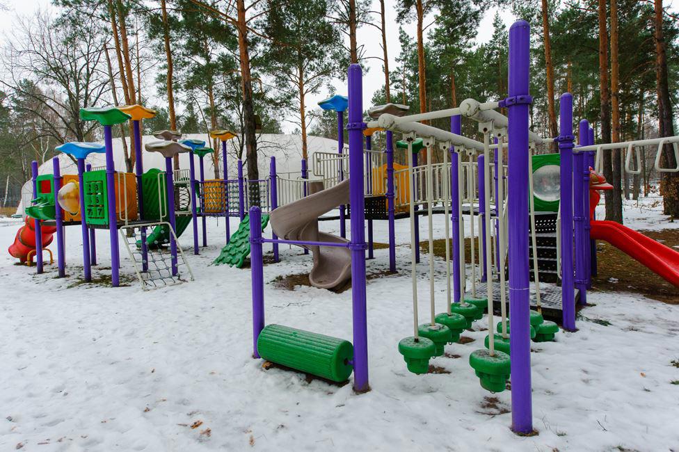 Отдых Санаторий Солнечный берег - детская площадка