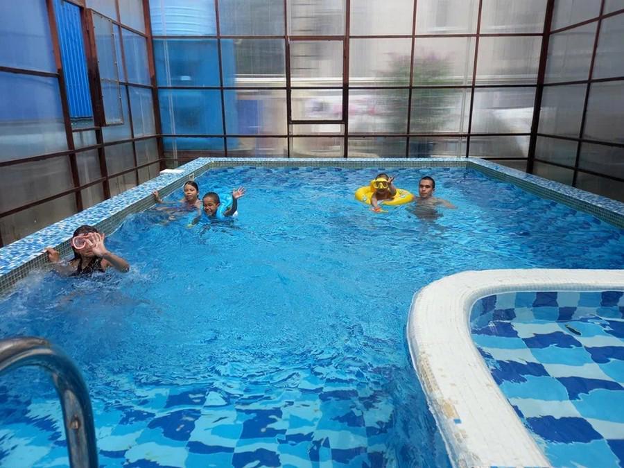 Отдых Гостевой дом Диана - Бассейн