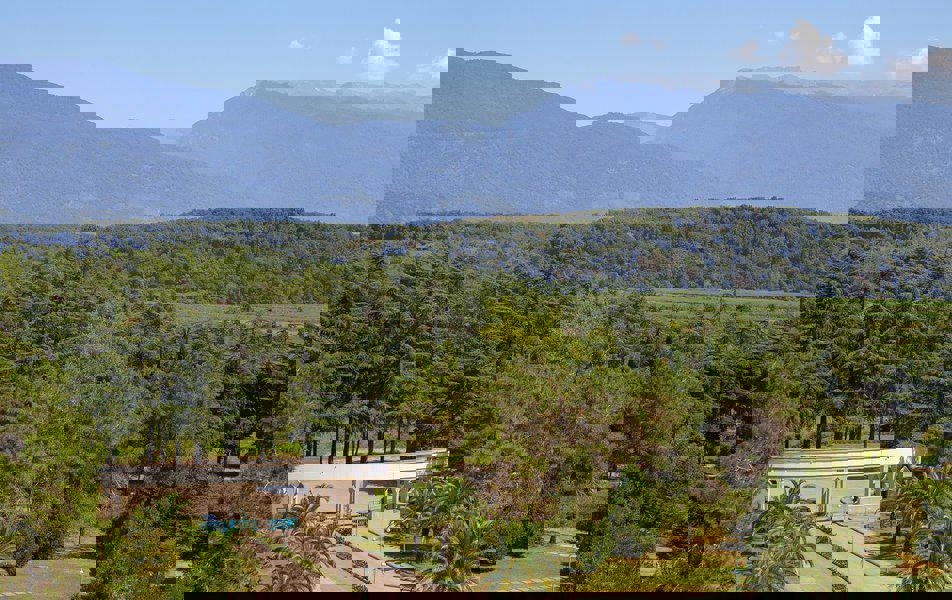 Отдых Санаторий Самшитовая роща - Территория, вид на горы