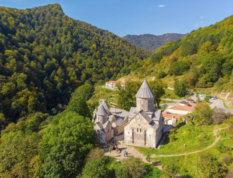 Тур Ереван - Севан - Дилижан - монастырь Гегард - Гарни, выезд из Минскa