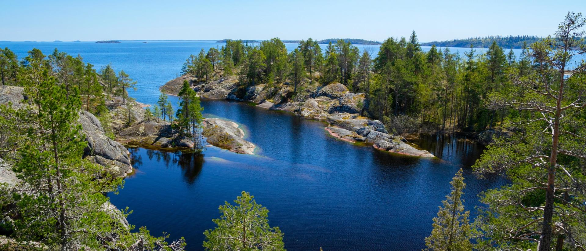 Тур Санкт-Петербург - Рускеала - Петрозаводск - Кронштадт - Петергоф, выезд из Минскa