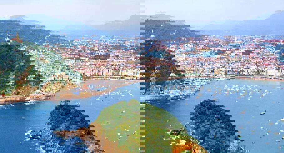 Автобусный тур Нюрнберг - Бамберг* - Бордо - Биарриц* - Сан Себастьян - Бильбао - Сан-Хуан-де-Гастелугаче* - Льорет-де-Мар - Барселона* - Жирона* - Марсель - Экс-ан-Прованс* - оз. Комо* - Милан - Брно, выезд из Минскa, Барановичей, Брестa