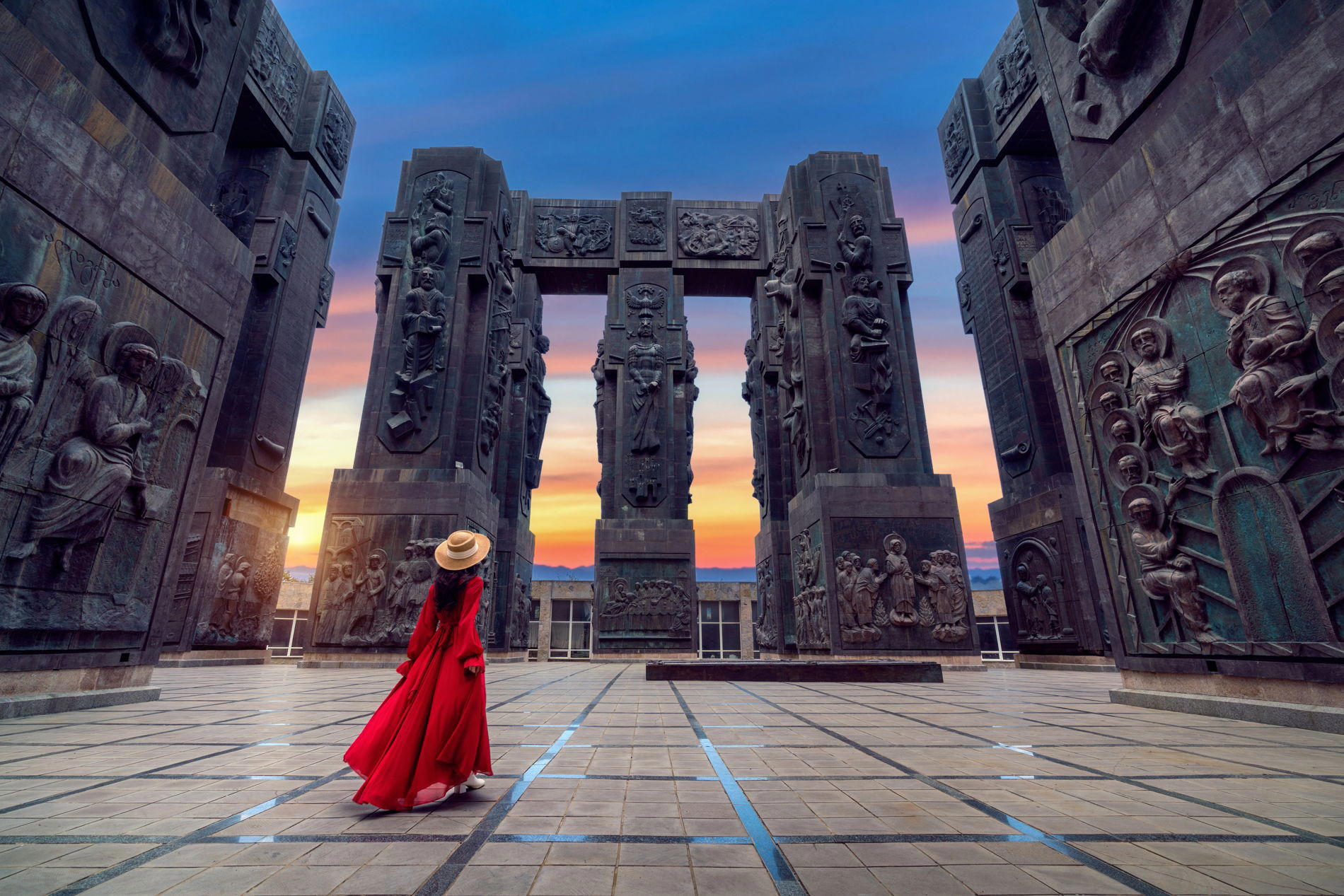 Автобусный тур Гергети* - Ананури - Тбилиси - Сигнахи - Вардзия - Ахалцихе - Боржоми - Батуми - Кемальпаша*, выезд из Минскa, Бобруйскa, Гомеля