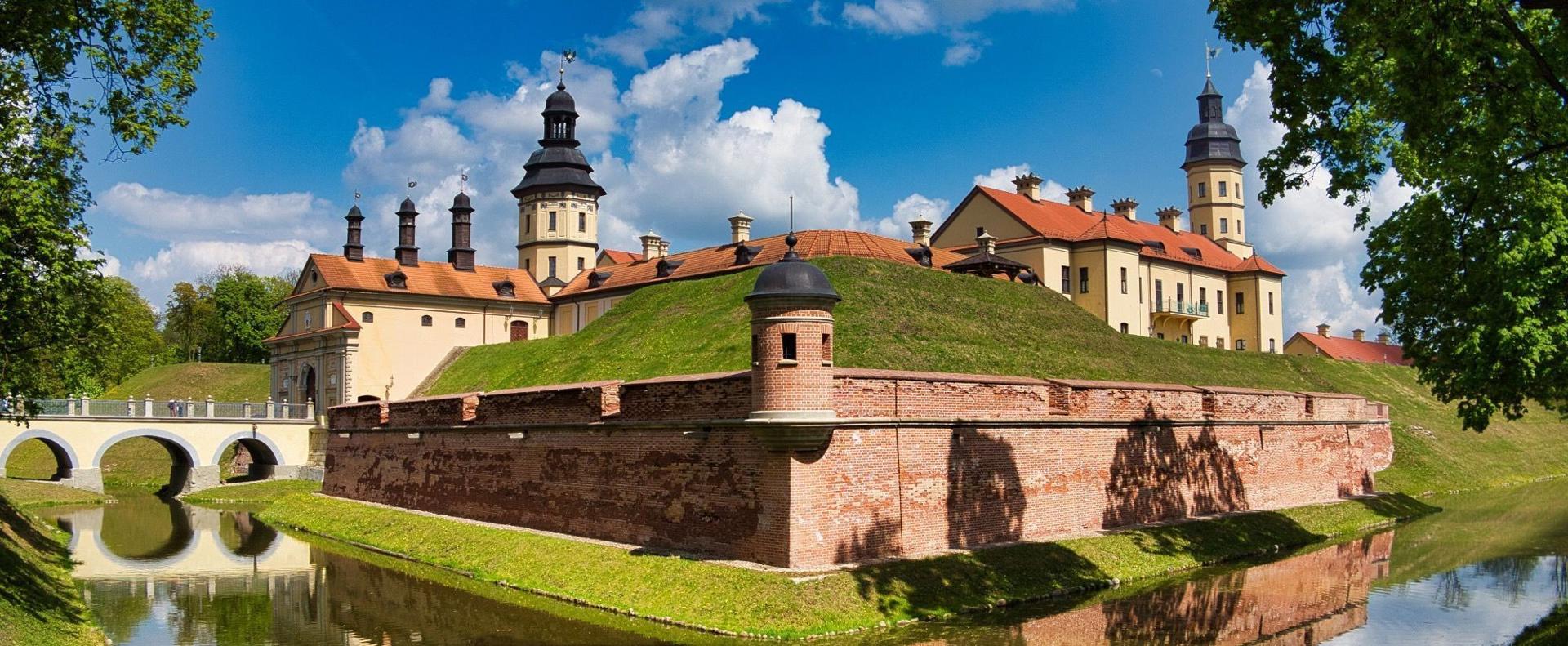 Автобусный тур Несвиж - Мир, выезд из Минскa