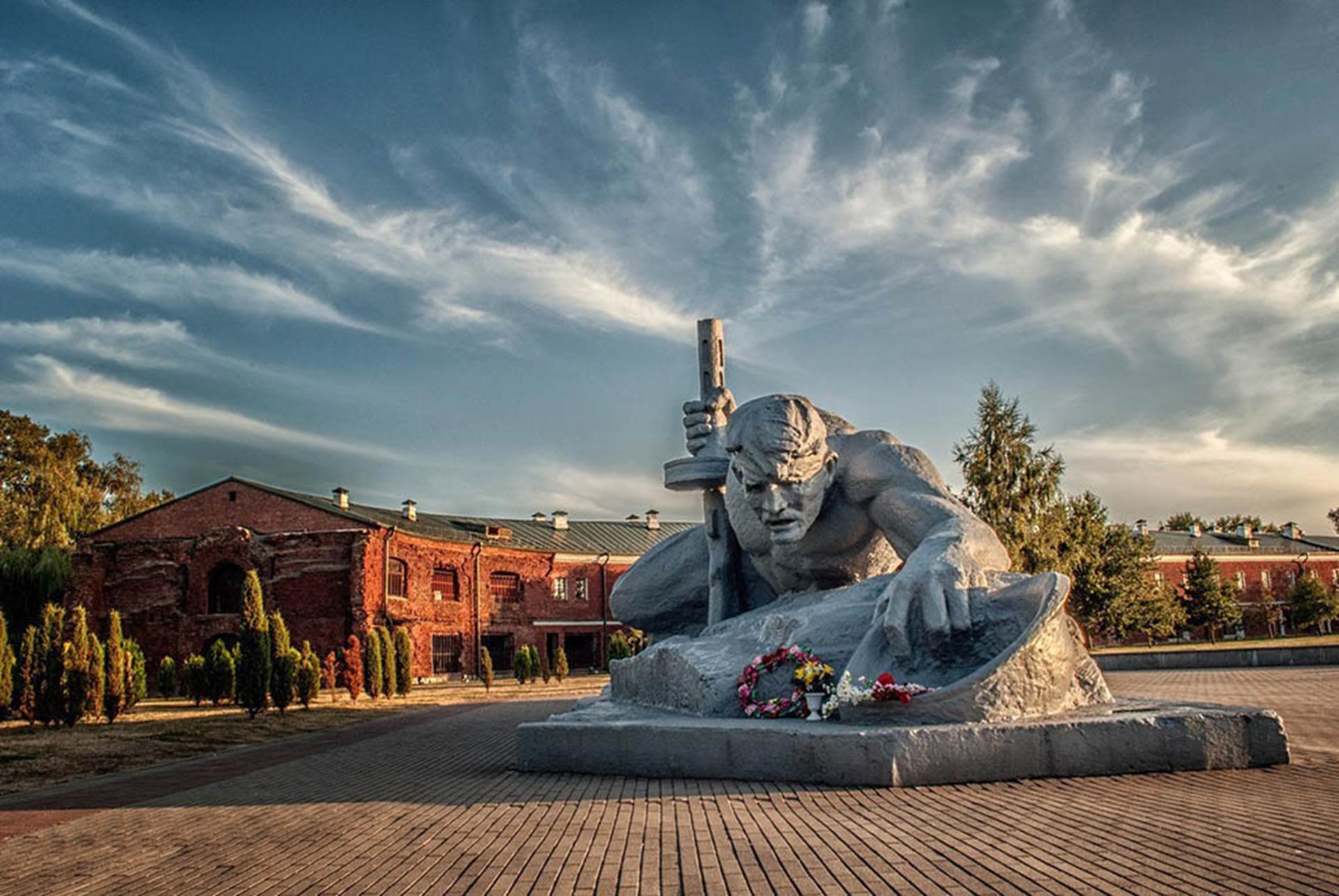 Автобусный тур Брест, выезд из Минскa