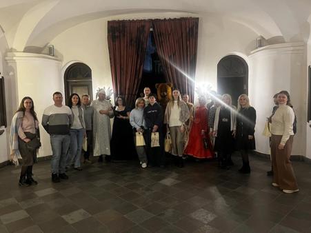 Тур Несвиж - Фото 3 фотосессия с героями экскурсии