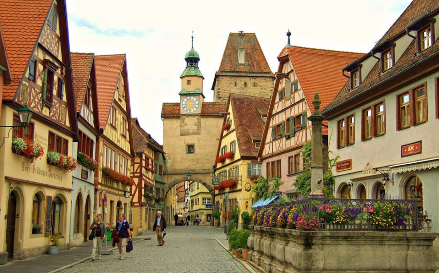 Автобусный тур Бамберг - Страсбург - Риквир* - Кольмар* - Берн - Интерлакен* - Люцерн* - Цюрих - Мюнхен, выезд из Минскa