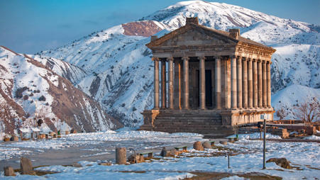 Тур Тбилиси - монастырь Бодбийский - Севан - Ереван - монастырь Хор Вирап - монастырь Эчмиадзинский - Гарни - монастырь Гегард - Фото 8